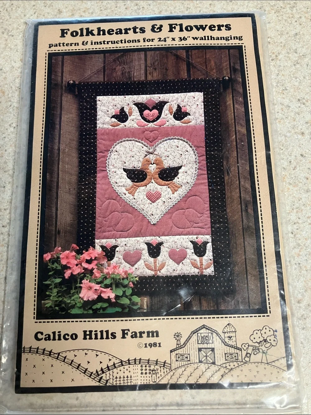 Folkhearts & Flowers Pink Wall Hanging Pattern